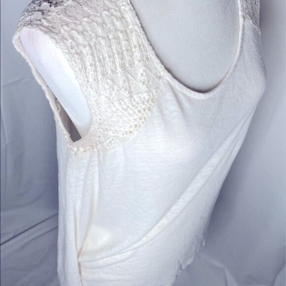 A.N.A Cream Embroidered Tank Top - Picture 4 of 5